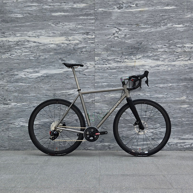 MOOTS Vamoots 33 Titanium Road Bicycle Size 54 Custom Build